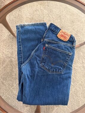 Vintage Levi's Classic Blue Men's Jeans - Dark Wash Straight Fit